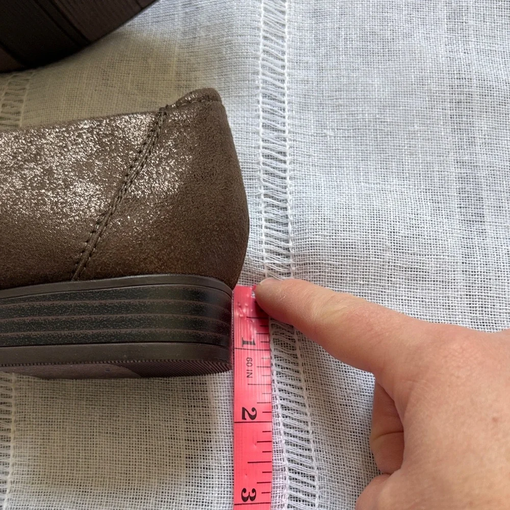 Clarks Tilmont Dalia Loafer in Bronze
